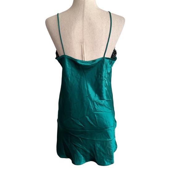 Vintage California Dynasty Emerald Green and Black Lace Slip - Picture 2 of 5